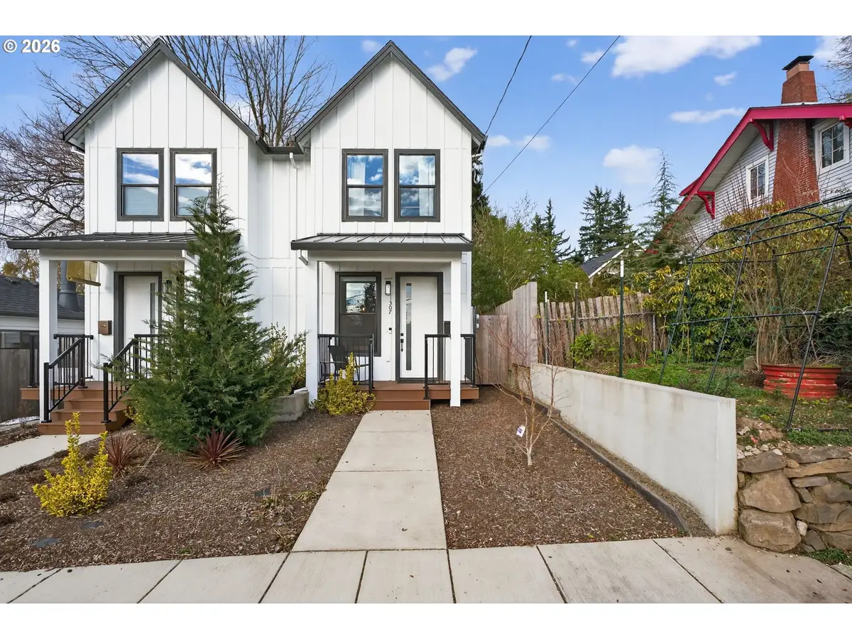 1307 SW Carson St, Portland, OR 97219 - #1