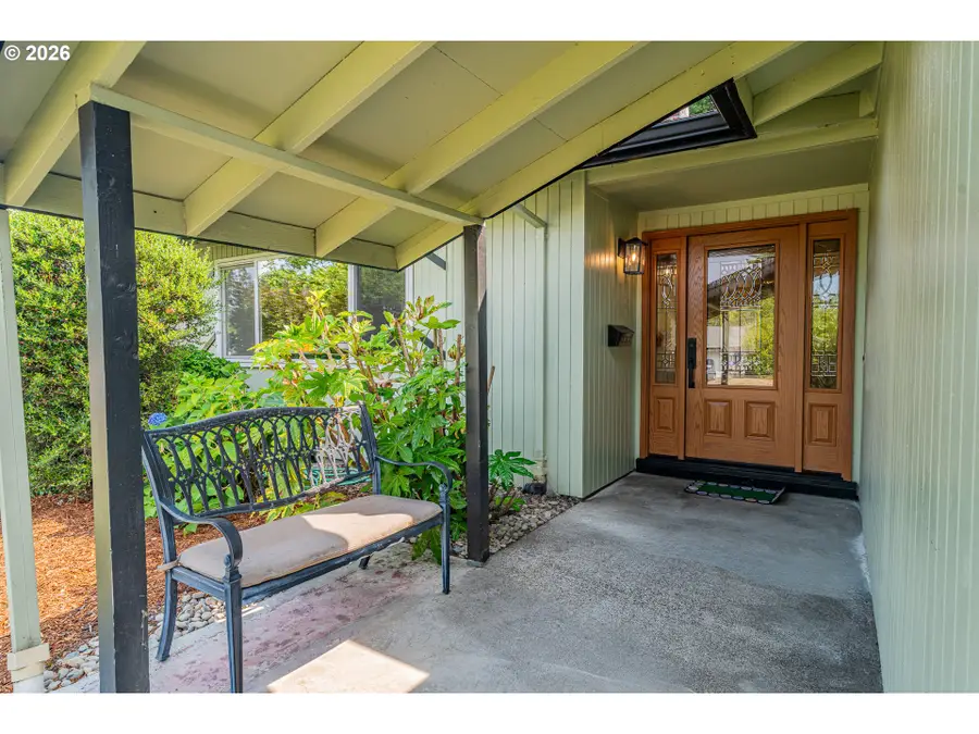 13520 SW Devonshire Dr, Beaverton, OR 97005 - #2