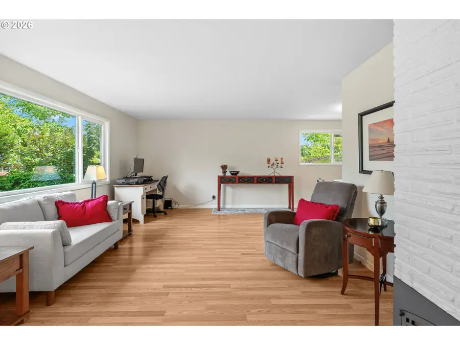 13520 SW Devonshire Dr, Beaverton, OR 97005 - #3
