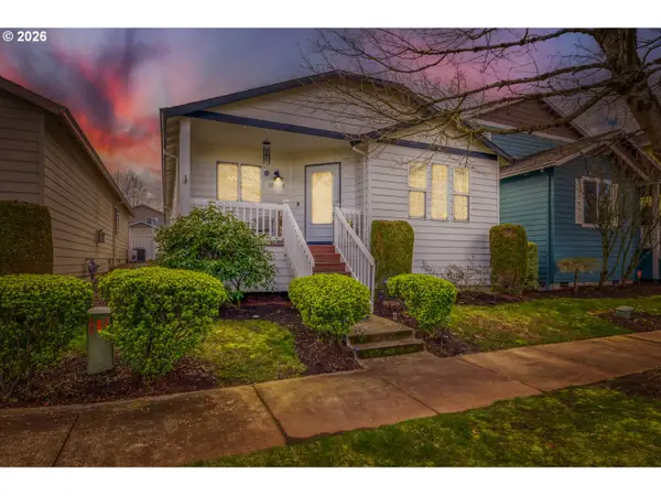 20520 NE Shore View Dr, Fairview, OR 97024