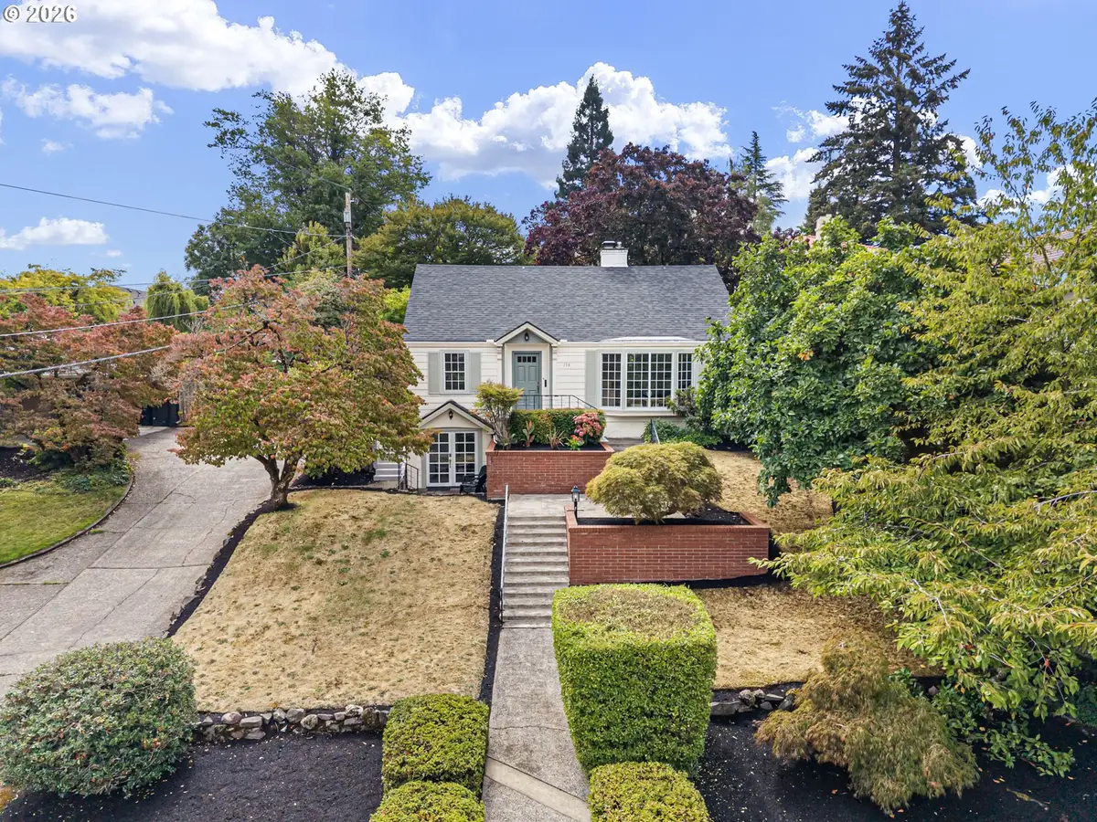 158 W 21st Ave, Eugene, OR 97405 - #1