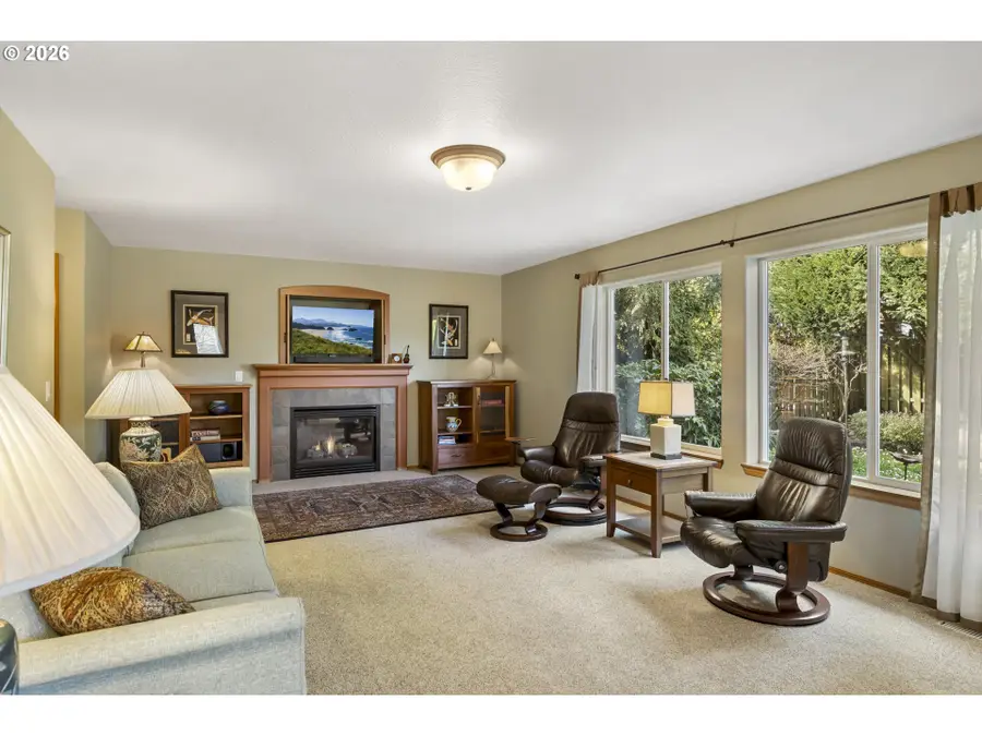 17567 SW Inkster Dr, Sherwood, OR 97140 - #3