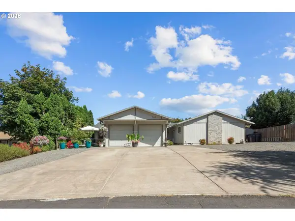 555 Hartke Loop, OregonCity, OR 97045