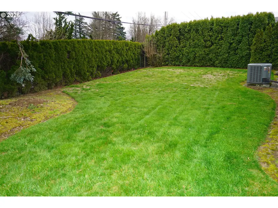 116 SE 8th St #21, Troutdale, OR 97060 - #2