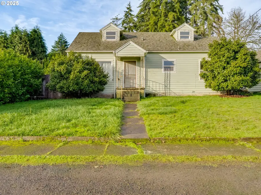 375 SW Spruce St, Willamina, OR 97396 - Image #2