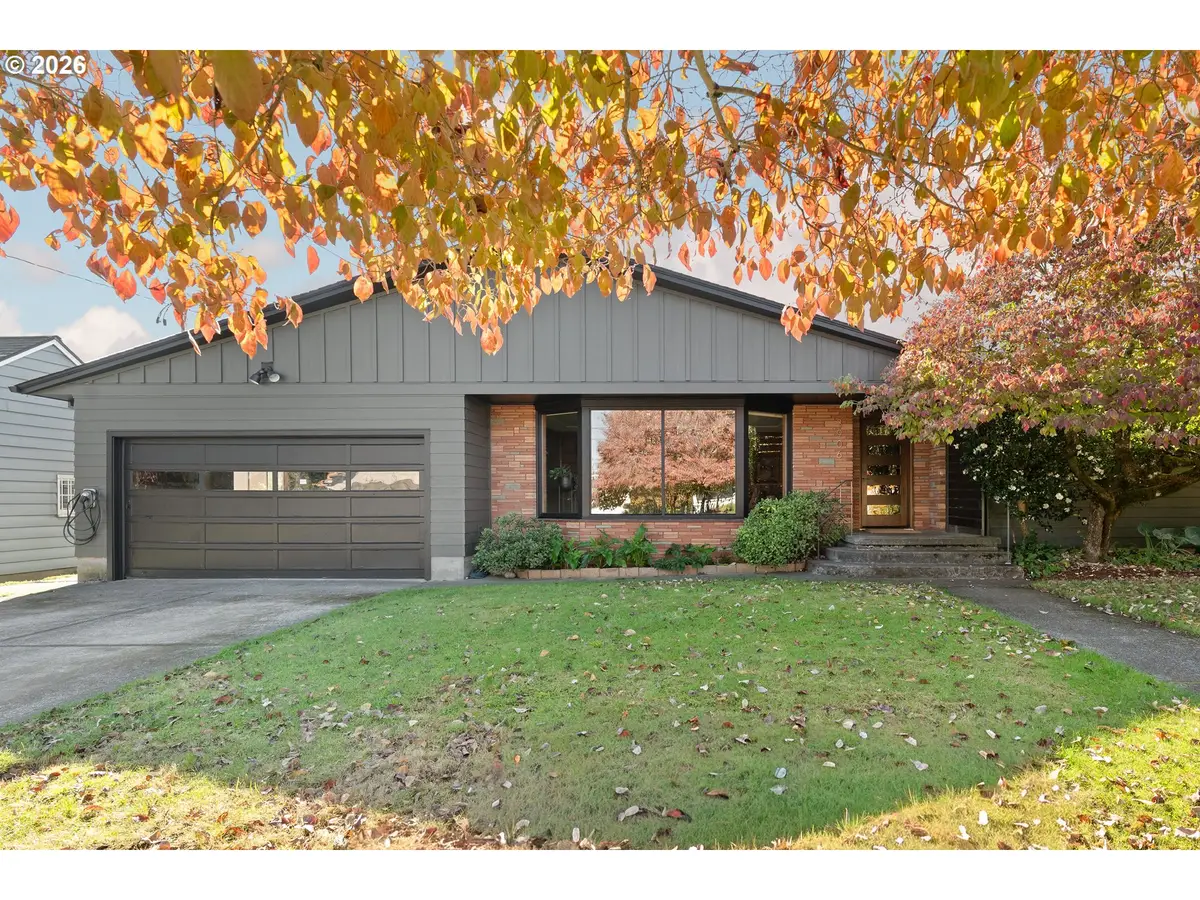 3906 NE Rosa Parks Way, Portland, OR 97211 - #1