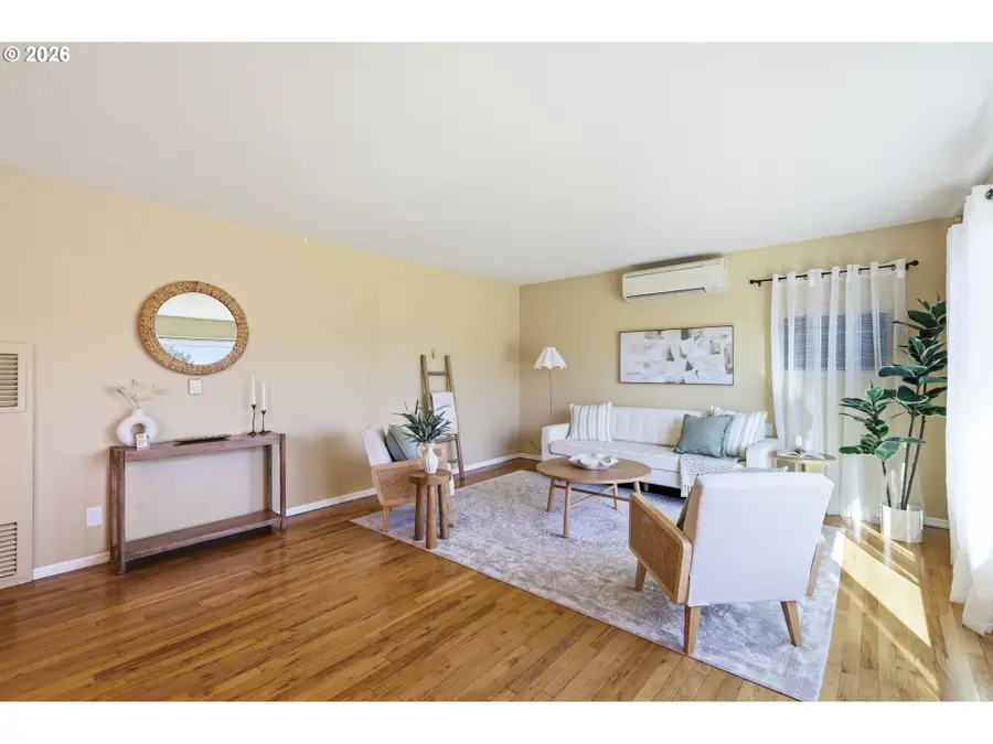 2950 Ferry St, Eugene, OR 97405 - #3