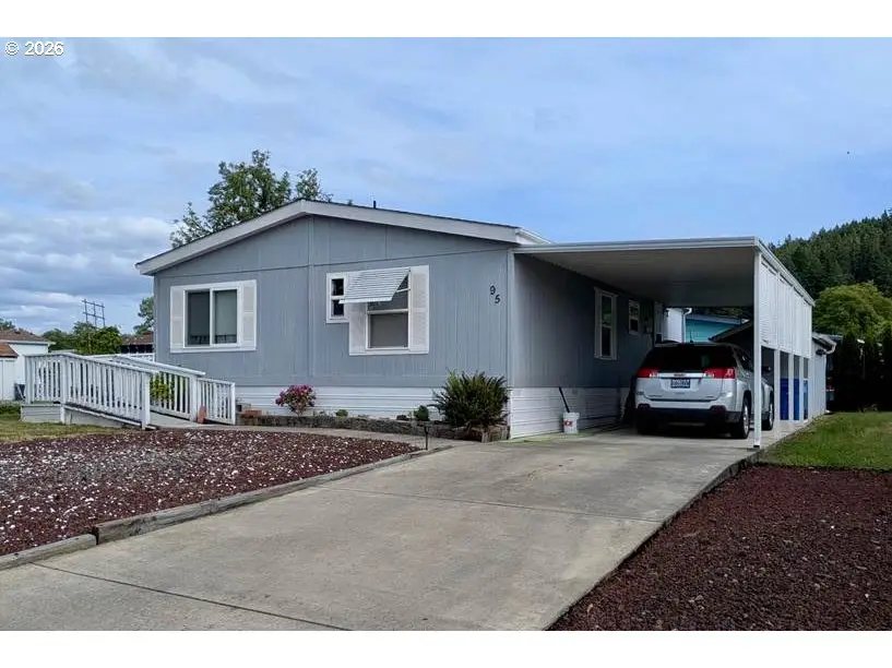 1200 E Central 95 Ave, Sutherlin, OR 97479 - #1