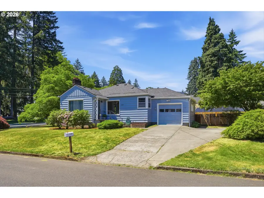 1709 NE Dallas St, Camas, WA 98607 - #2