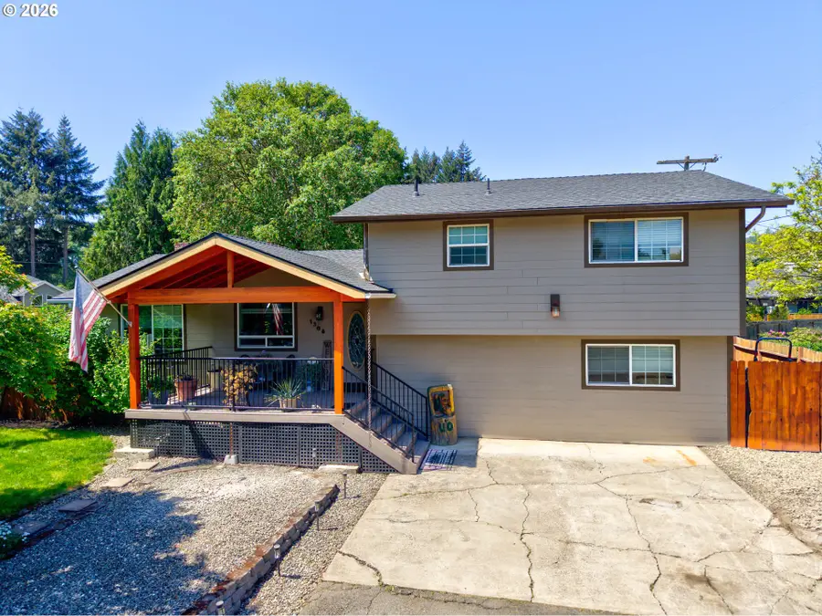 1308 NW Garden St, Roseburg, OR 97471 - #2