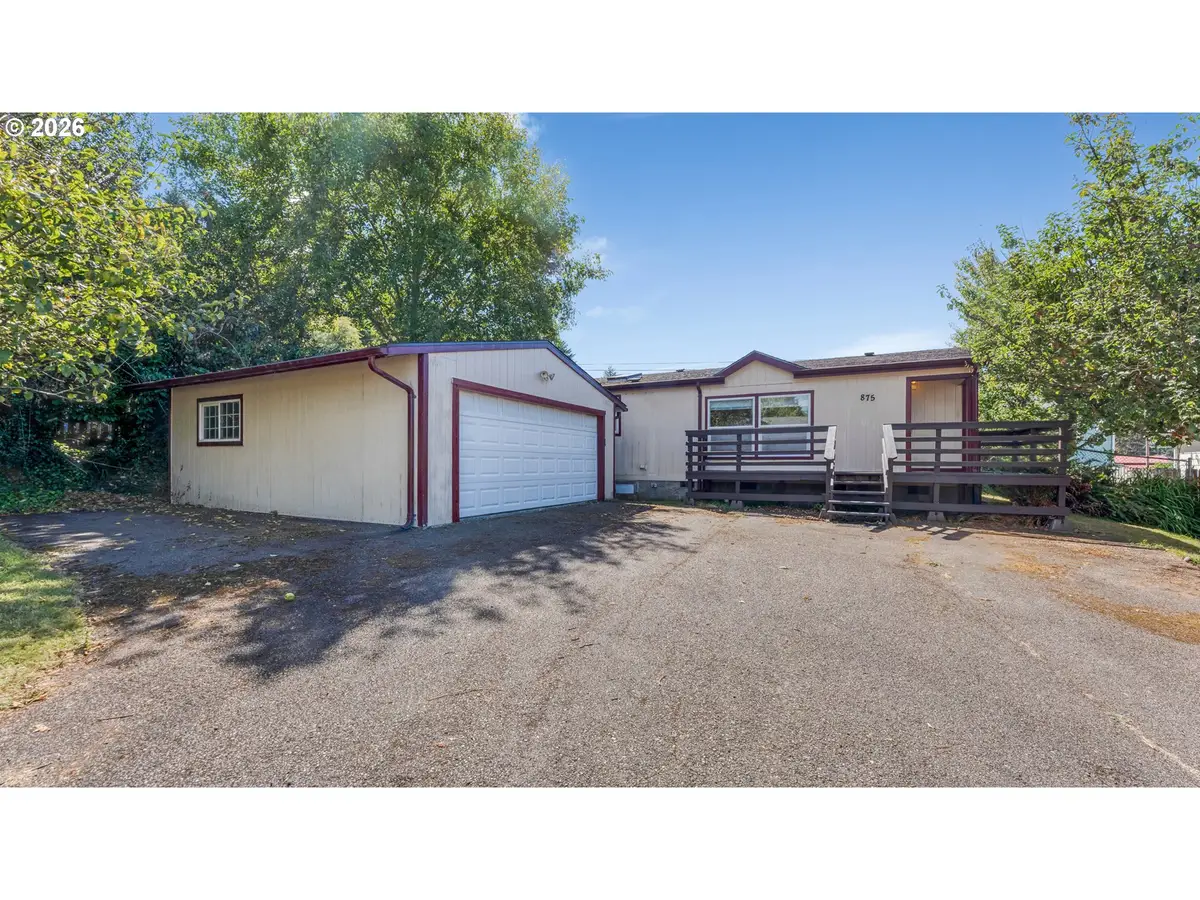 875 York St, Reedsport, OR 97467 - #1