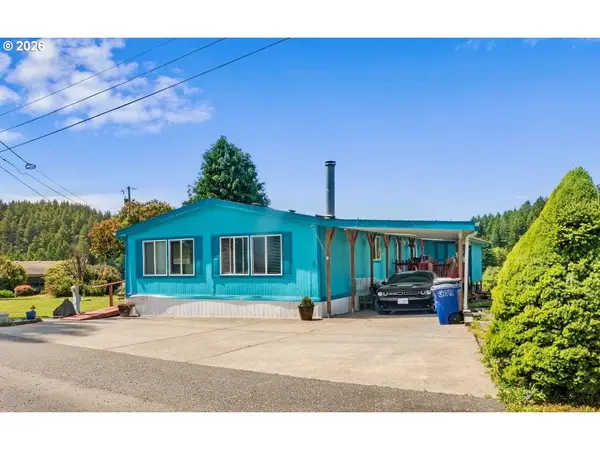 96465 Coverdell Rd #8, Brookings, OR 97415