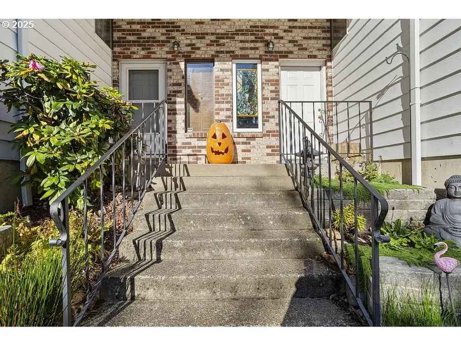 14850 NE Rose Pkwy, Portland, OR 97230 - #2