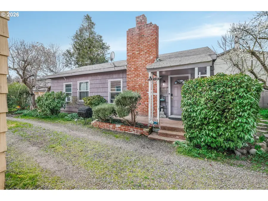 1212 Morrow Rd, Medford, OR 97504 - #2