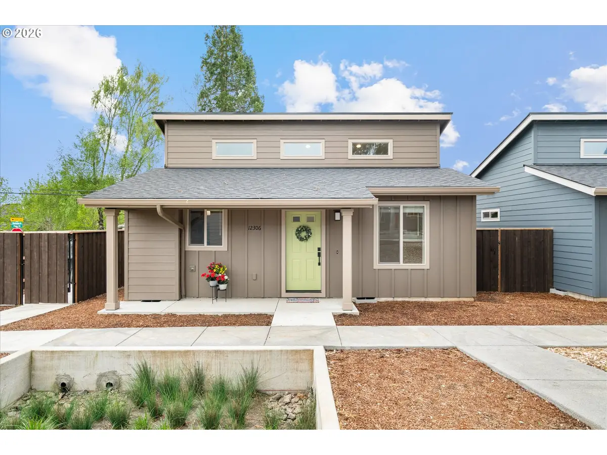 12306 Meadowlawn Dr, Oregon City, OR 97045 - #1