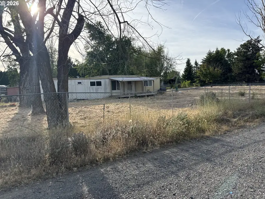 200 NW Oregon Ave, Irrigon, OR 97844 - #2