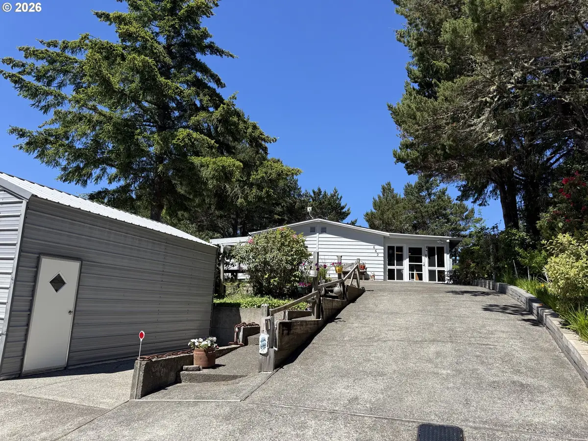 1601 Rhododendron Dr #662, Florence, OR 97439 - #1