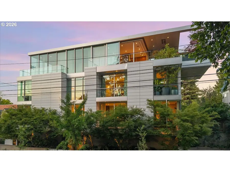 1560 NW 25th Ave, Portland, OR 97210 - #2