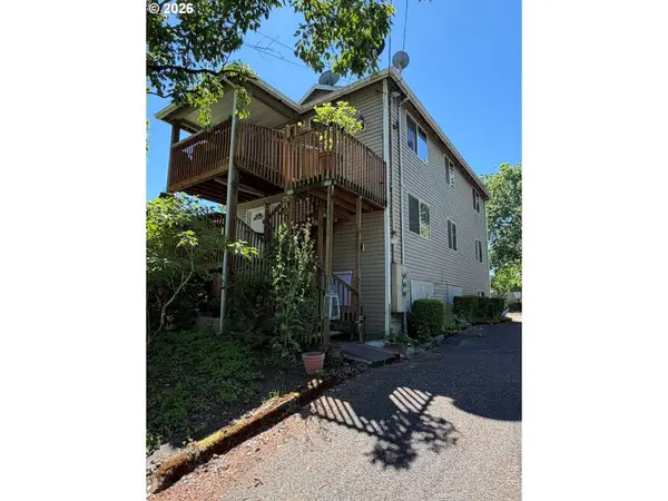11722 SE Ankeny St, Portland, OR 97216
