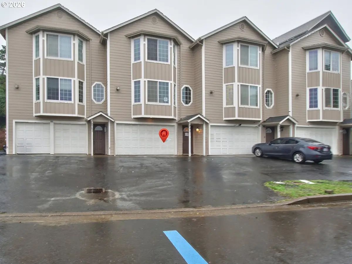 885 NW Inlet Ave, Lincoln City, OR 97367 - Image #1