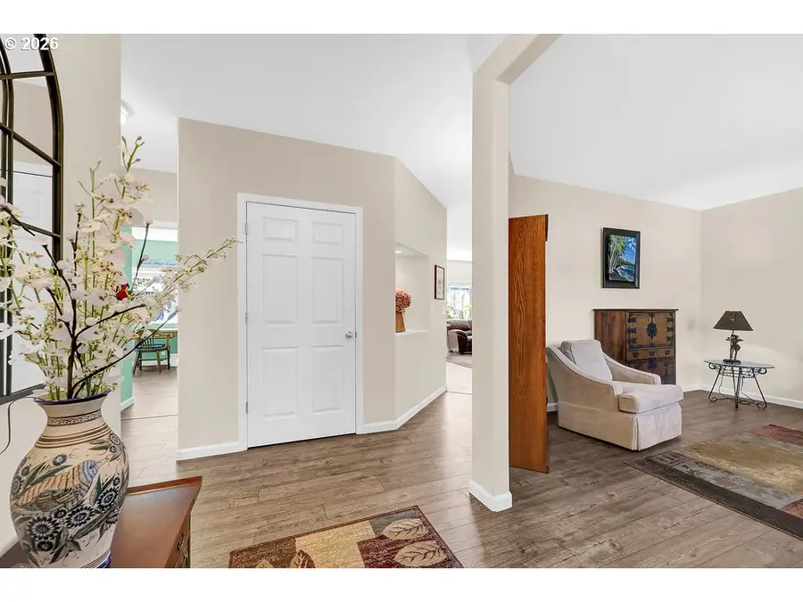 5930 St Helena St, Eugene, OR 97402 - #2