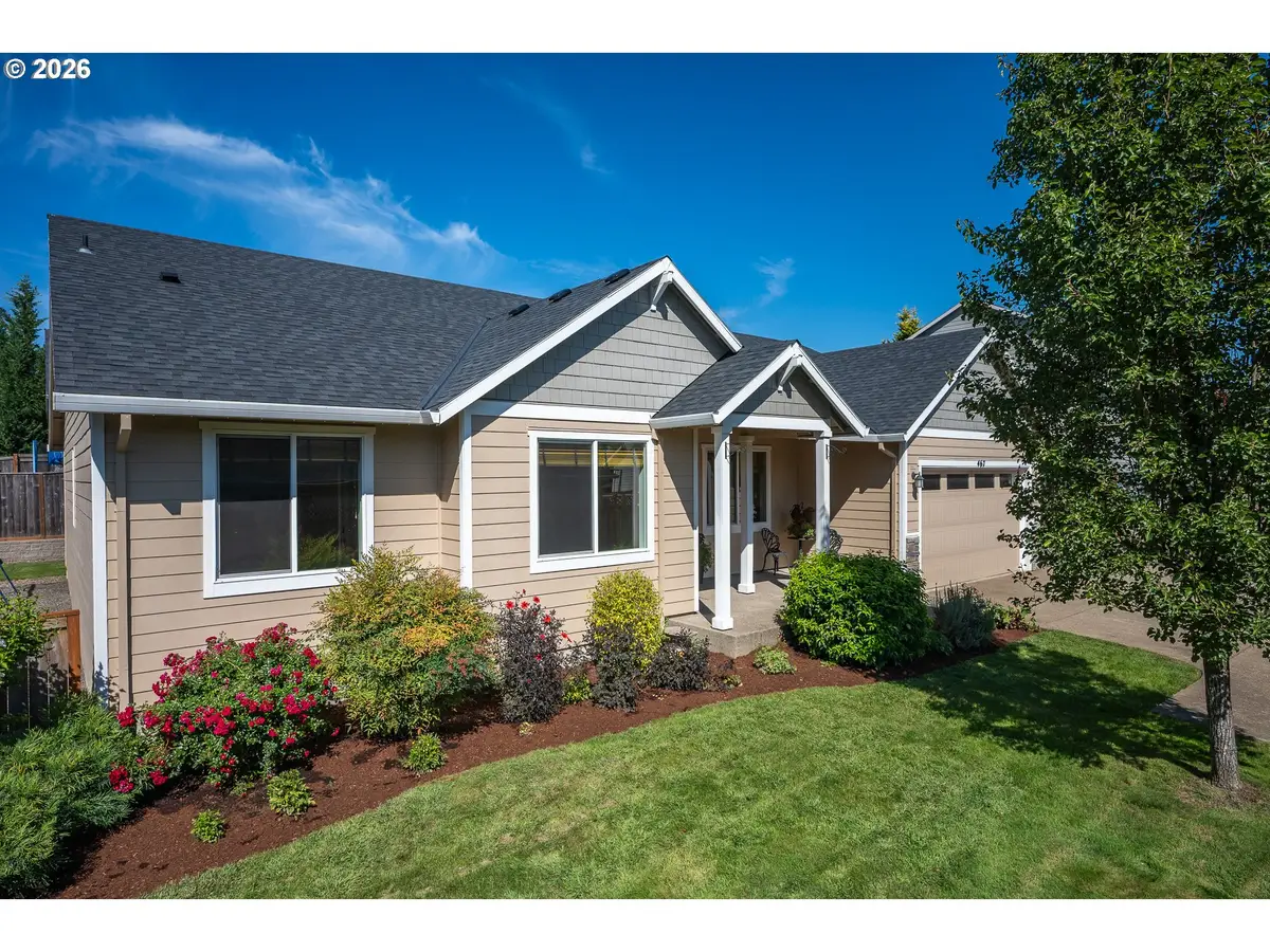 467 E Johnson St, Carlton, OR 97111 - #1