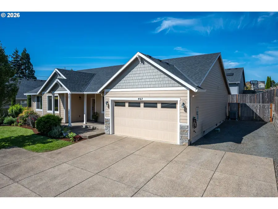 467 E Johnson St, Carlton, OR 97111 - #2
