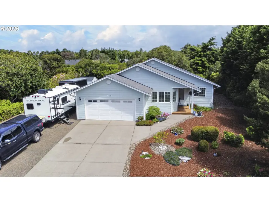 4805 Cloudcroft Ln, Florence, OR 97439 - #3