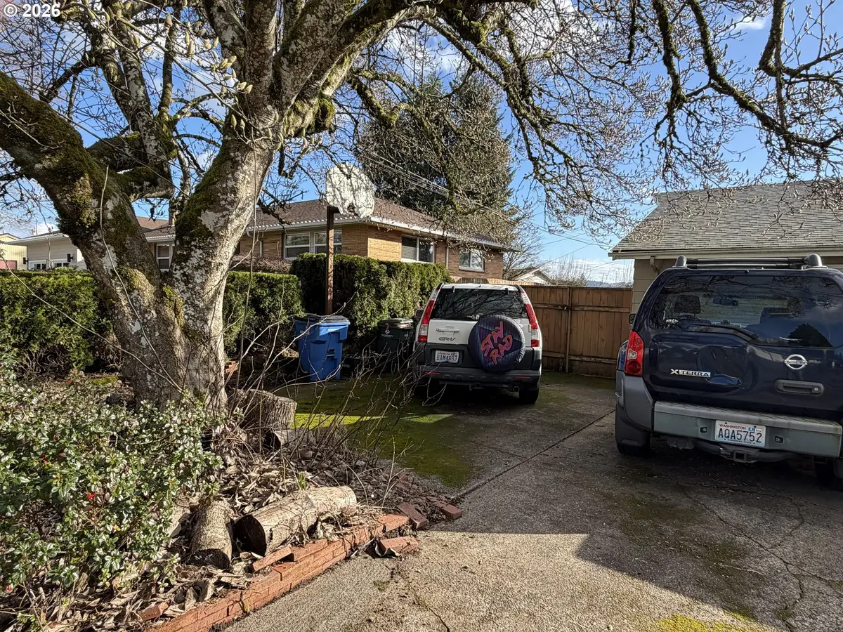 3908 Gifford Pl, Washougal, WA 98671 - #1