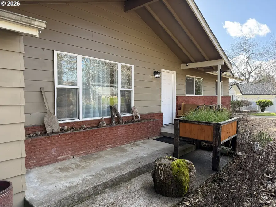 3908 Gifford Pl, Washougal, WA 98671 - #2