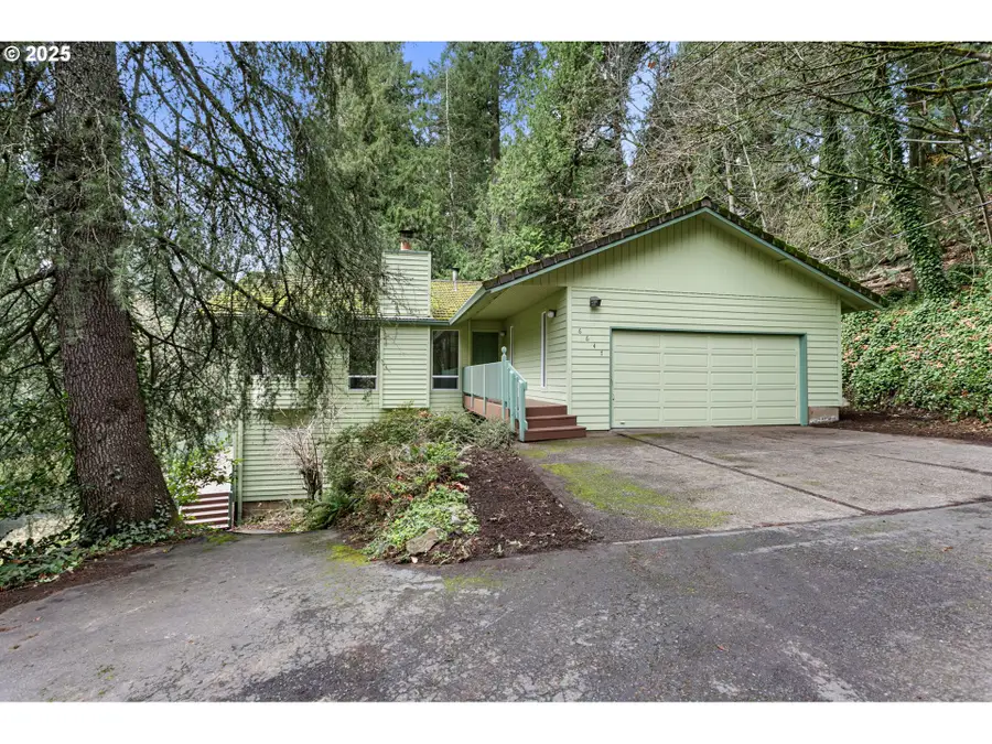 6647 SE 122nd Ave, Portland, OR 97236 - Image #2