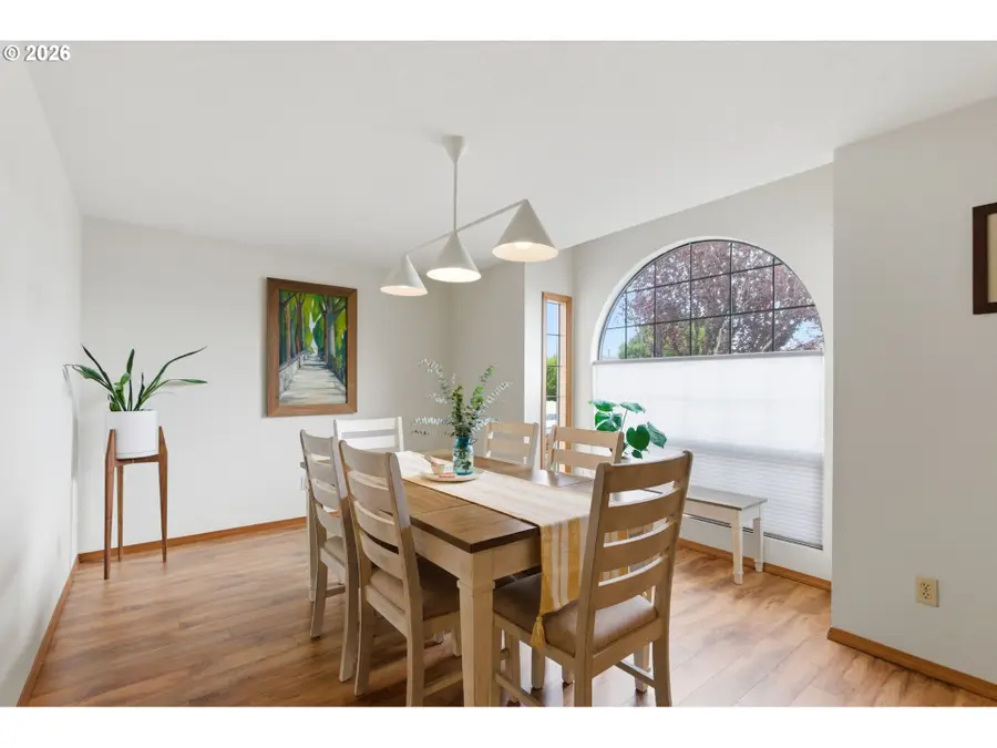 2211 NE 156th Ave, Portland, OR 97230 - #3