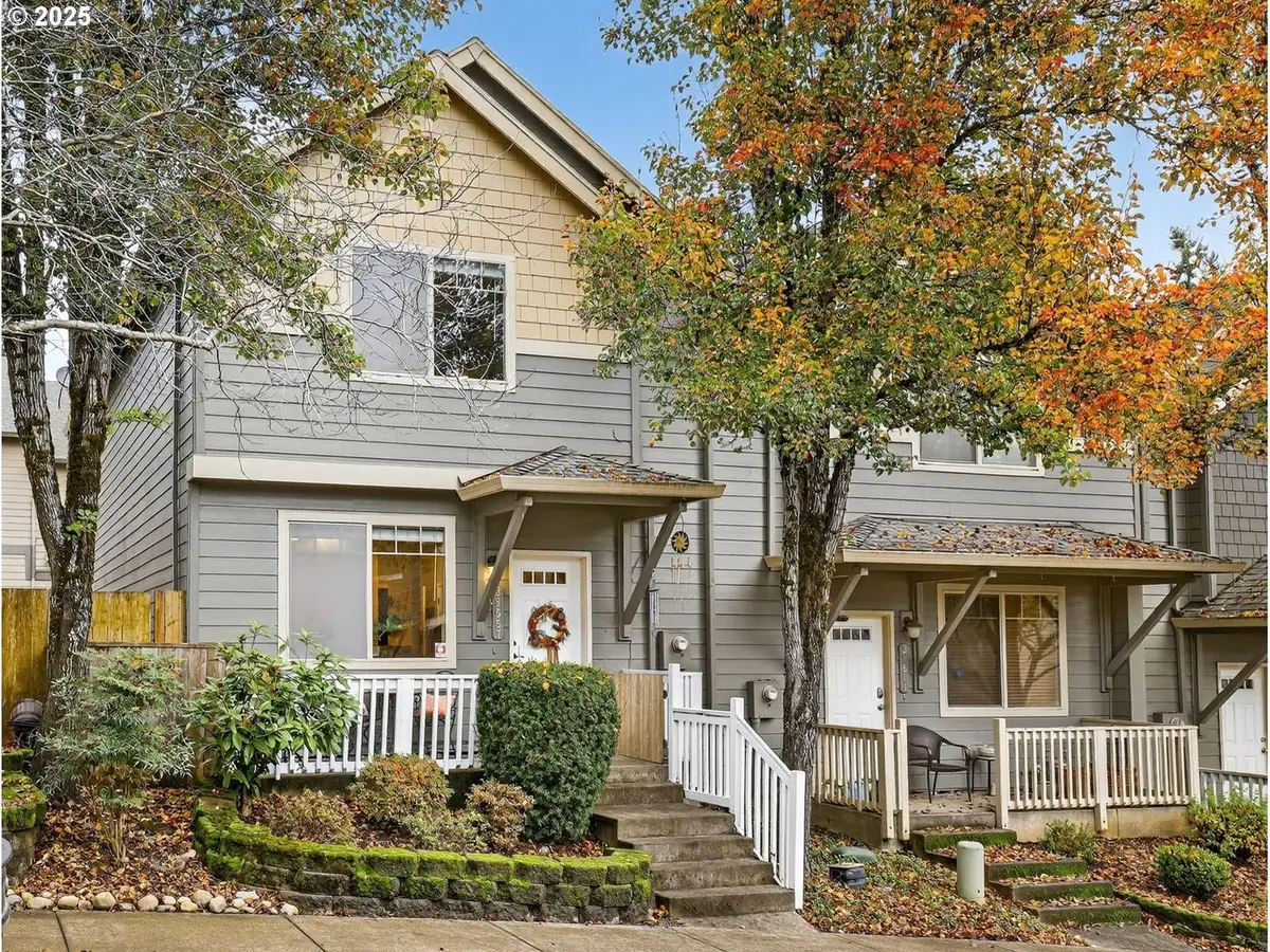 38557 Cascadia Village Dr, Sandy, OR 97055 - Image #1