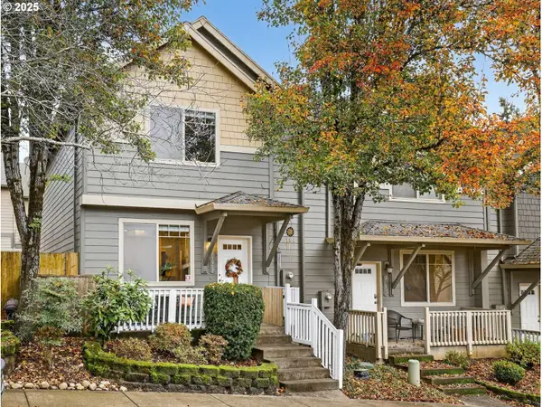 38557 Cascadia Village Dr, Sandy, OR 97055