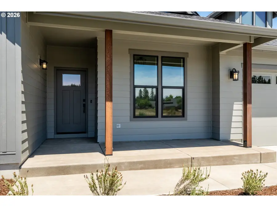 25331 E Broadway Ave, Veneta, OR 97487 - #2