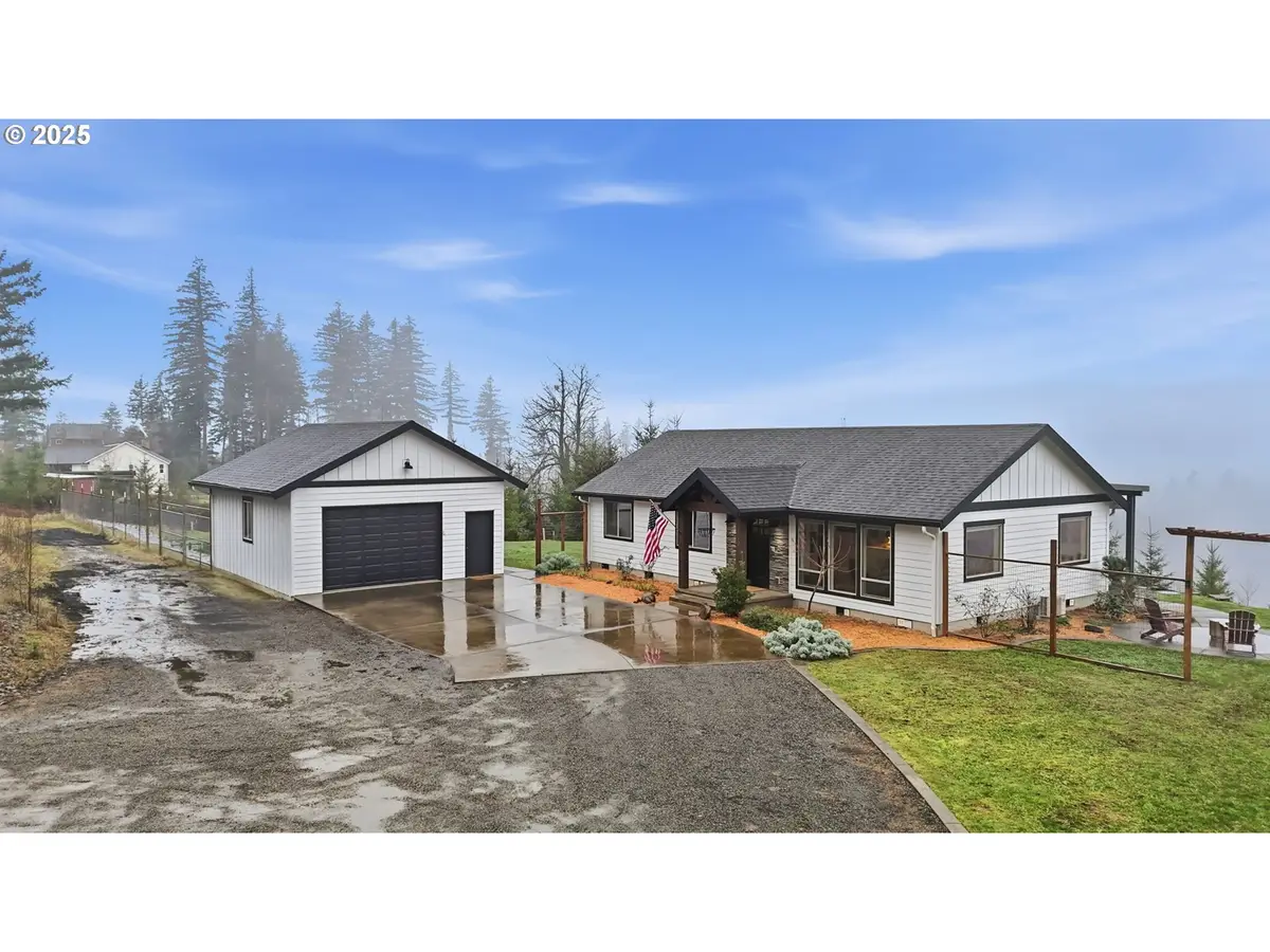 32400 NE Clearwater Dr, Yacolt, WA 98675 - Image #1