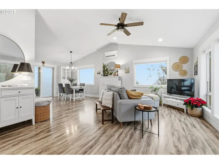 32400 NE Clearwater Dr, Yacolt, WA 98675 - Image #3