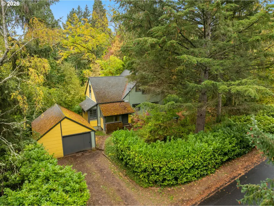 8220 SW Canyon Dr, Portland, OR 97225 - #2