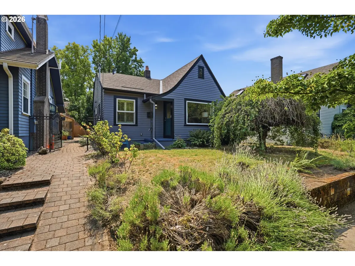 3814 SE Alder St, Portland, OR 97214 - #1