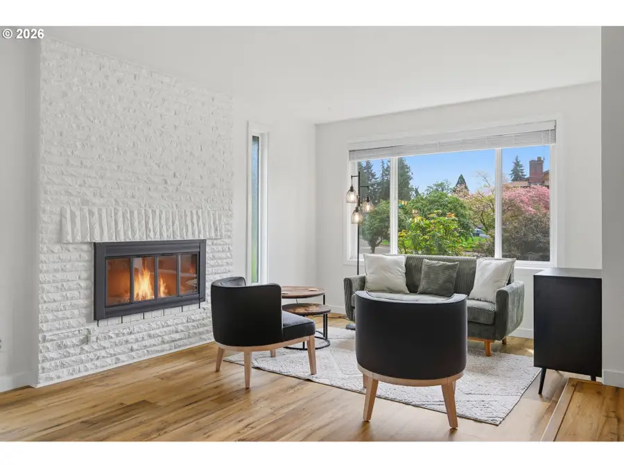 12311 Blue Ridge Dr, Oregon City, OR 97045 - #3