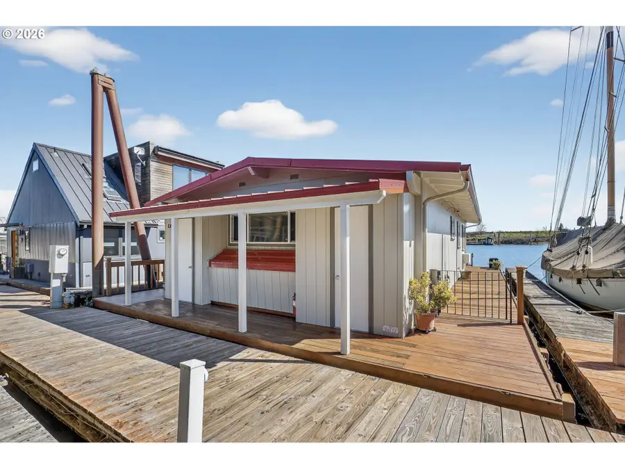 24800 NW St Helens Rd #L10, Portland, OR 97231 - #2