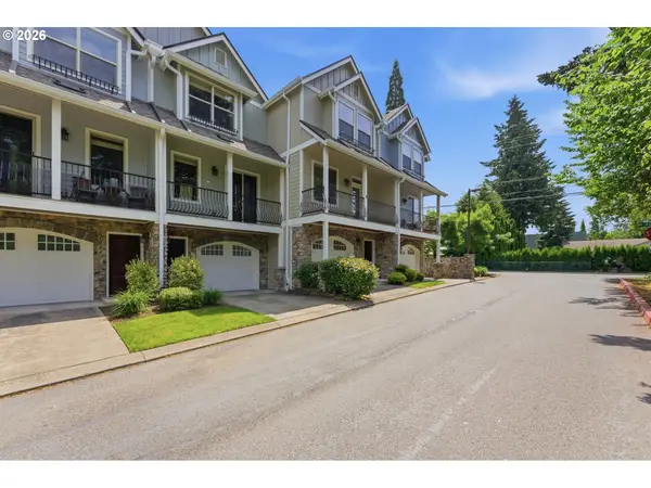 1906 NE 48th Way, Hillsboro, OR 97124