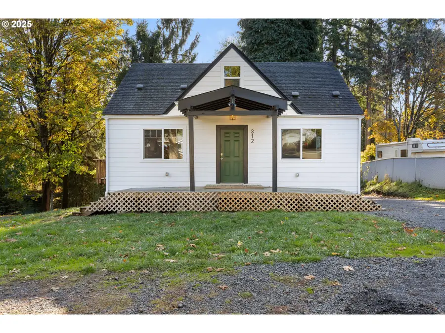 312 Nevada Dr, Longview, WA 98632 - Image #3