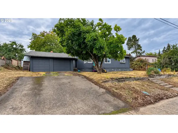 304 2nd St, Gaston, OR 97119