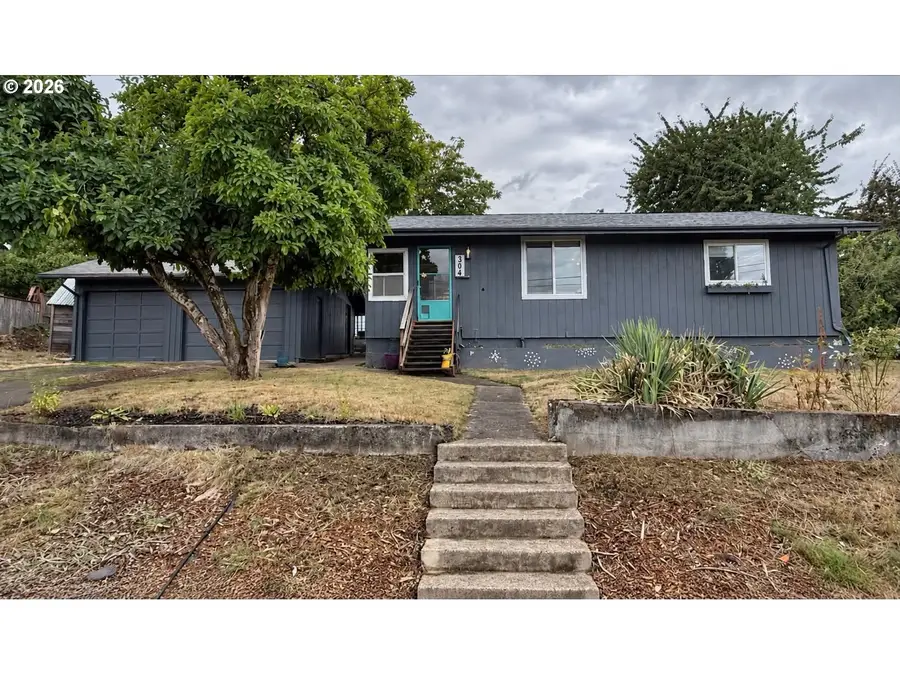 304 2nd St, Gaston, OR 97119 - #2