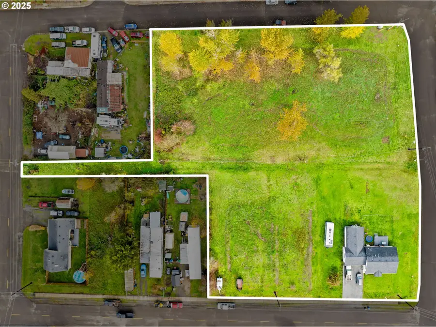 287 E 3rd St, Lowell, OR 97452 - Image #3