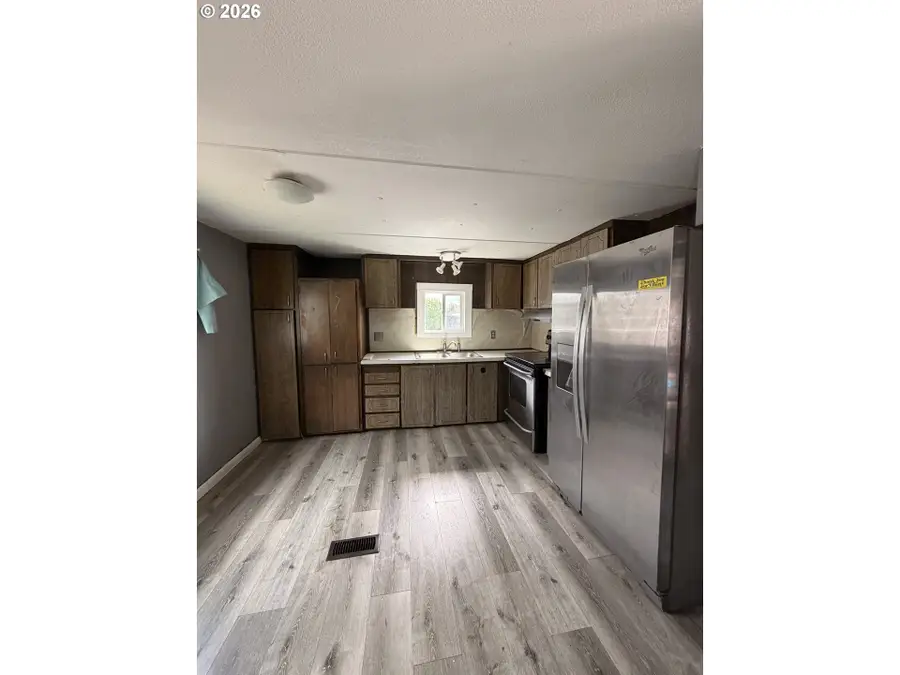 13055 SE Stark St #36, Portland, OR 97233 - #2