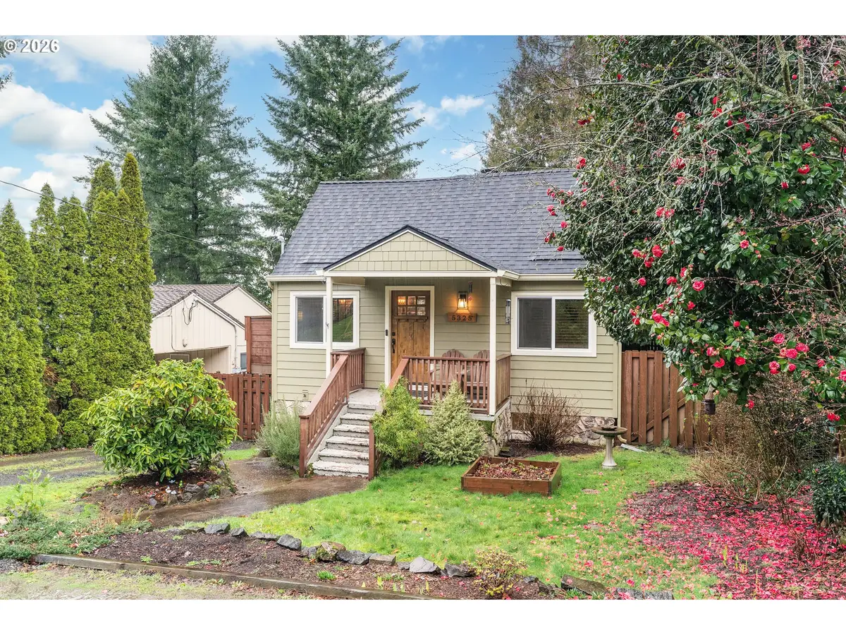 5325 SW Arnold St, Portland, OR 97219 - #1