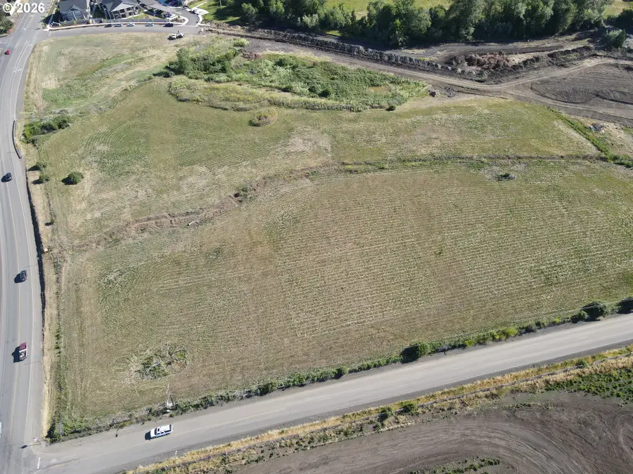 N Phoenix Rd, Medford, OR 97504 - #3
