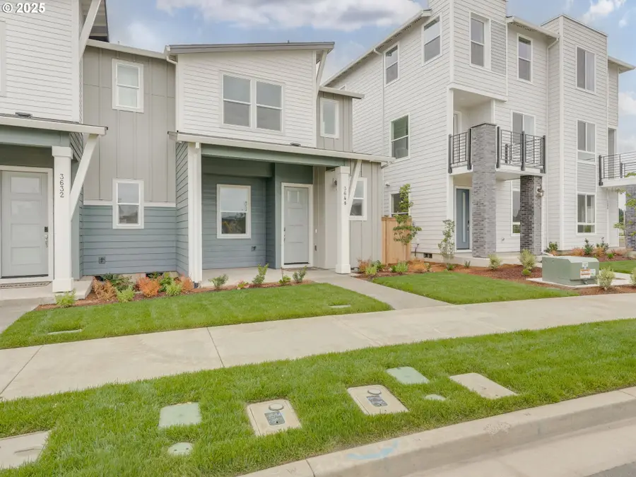 3648 SE 86th Ave, Hillsboro, OR 97123 - Image #2